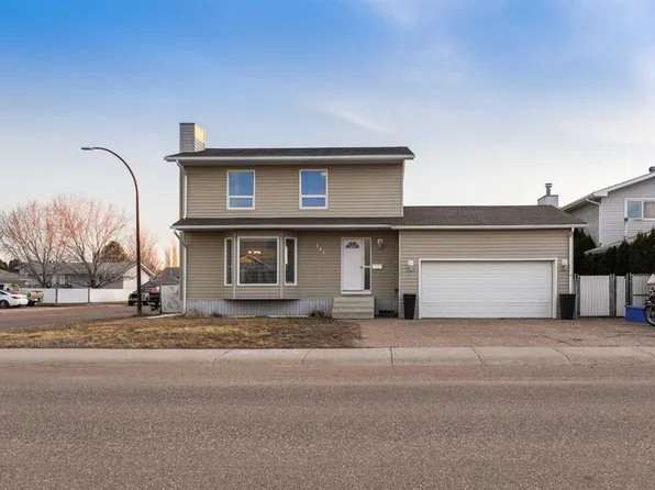 265 NE Sprague Way SE, Medicine Hat, AB T1B 3L9