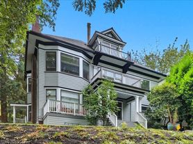 1520 SW Montgomery St