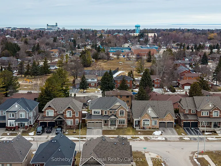 45 McLean Ave — Photo 48