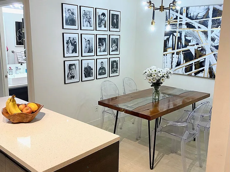 111 Bathurst St #1413 — Photo 4