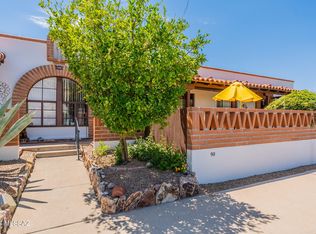 90 S Paseo Quinta APT C, Green Valley, AZ 85614