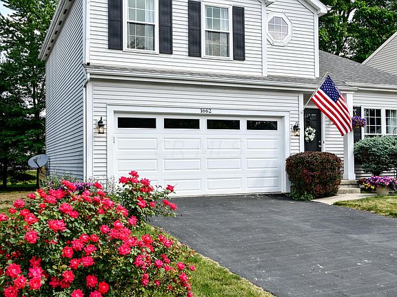 2nd image of 1662 Meadowlark Ln