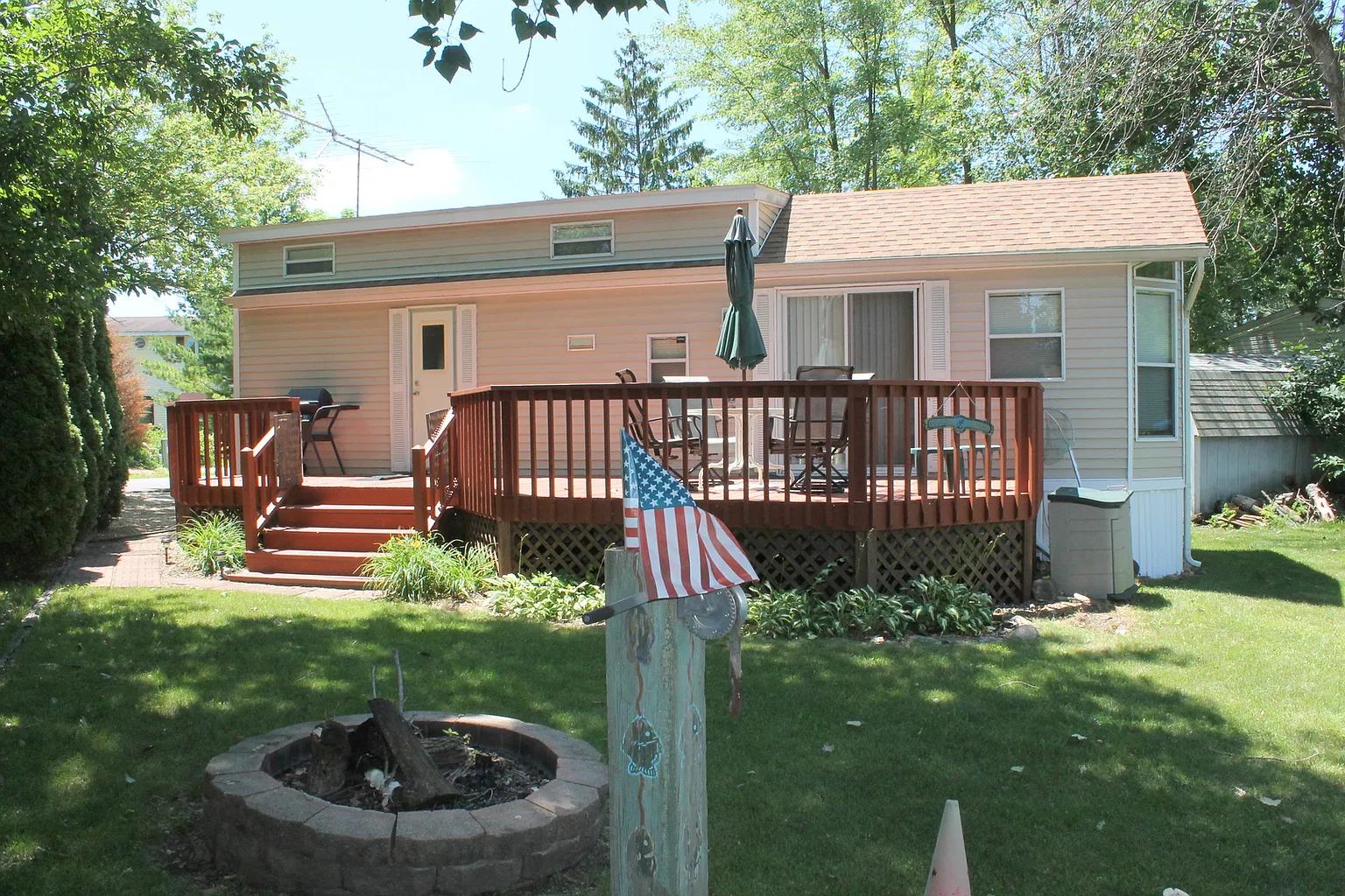 131 Largemouth Ln photo 1