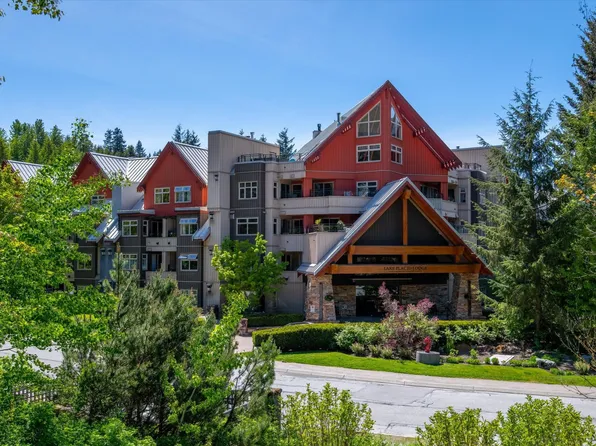 2050 Lake Placid Rd #211, Whistler, BC V8E 0A8