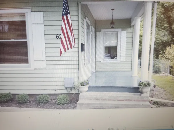 620 Cherry St, Weston, MO 64098