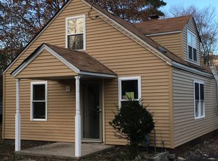 27W316 Liberty St, Winfield, IL 60190