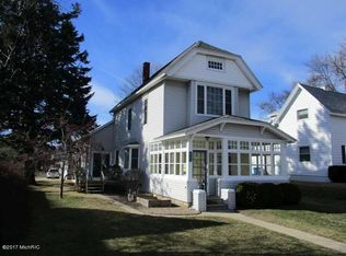 315 N James St, Ludington, MI 49431