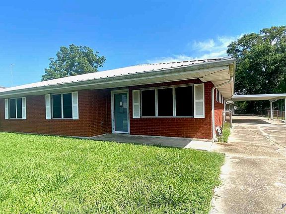 3rd image of 106 Pellegrin St