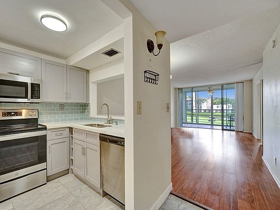 4th image of 1831 Sabal Palm Drive #205