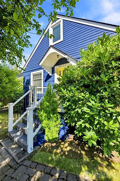5th image of 10532 Evanston Avenue N