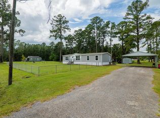 200 Alfred Griffis Rd, Fargo, GA 31631