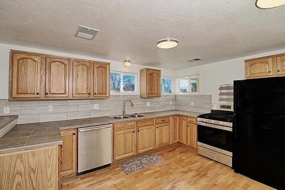 5th image of 1905 Linda Ln