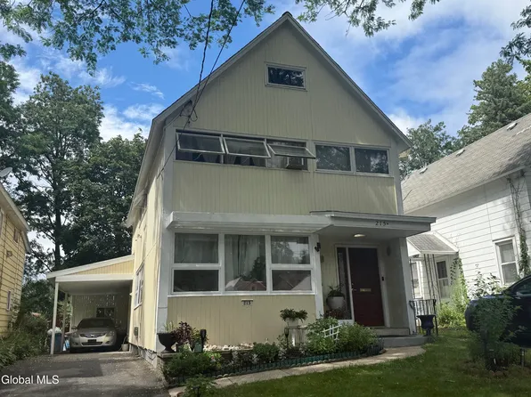 215 Elder Street, Schenectady, NY 12304