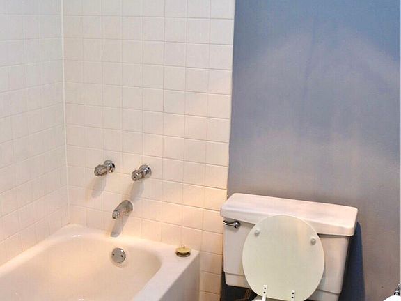4th image of 4133 Kansas St APT 3G