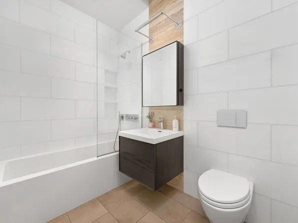 90 Lexington Avenue image 11 of 25