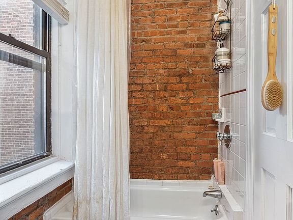 4th image of 103 Charles St APT 5RW