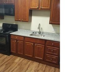 645 N Rosedale St, Baltimore, MD 21216