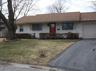 912 Juniper Dr, O Fallon, IL 62269