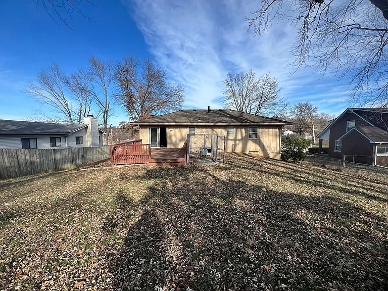 843 W Kansas St — Photo 17