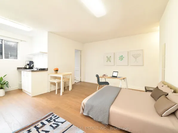 280 Eglinton Ave W Floor 2, Toronto, ON M4R 1B2