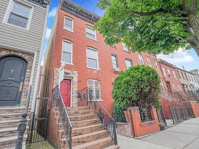 69 Adelphi St, Brooklyn, NY, 11205