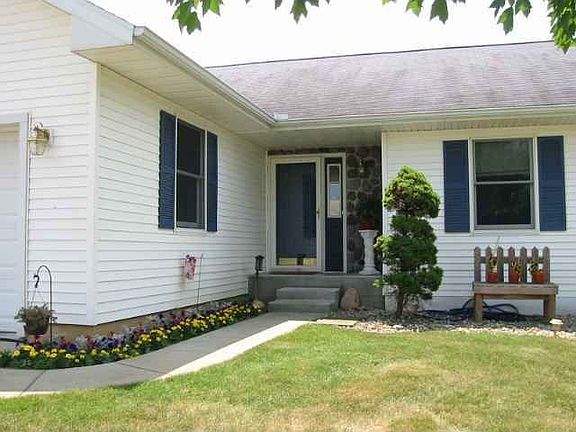 2nd image of 19000 Meadowflower Dr