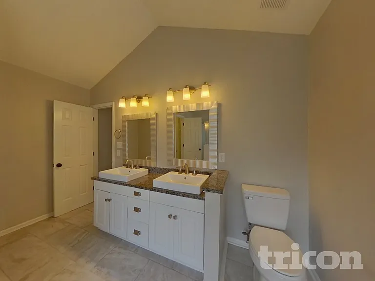 713 Trailing Rock Dr — Photo 9