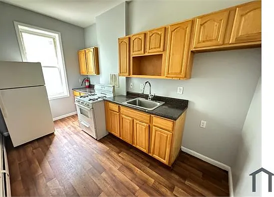 100 Wilkinson Ave #2 — Photo 1
