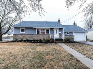 43 Gardner Ave, Hicksville, NY 11801