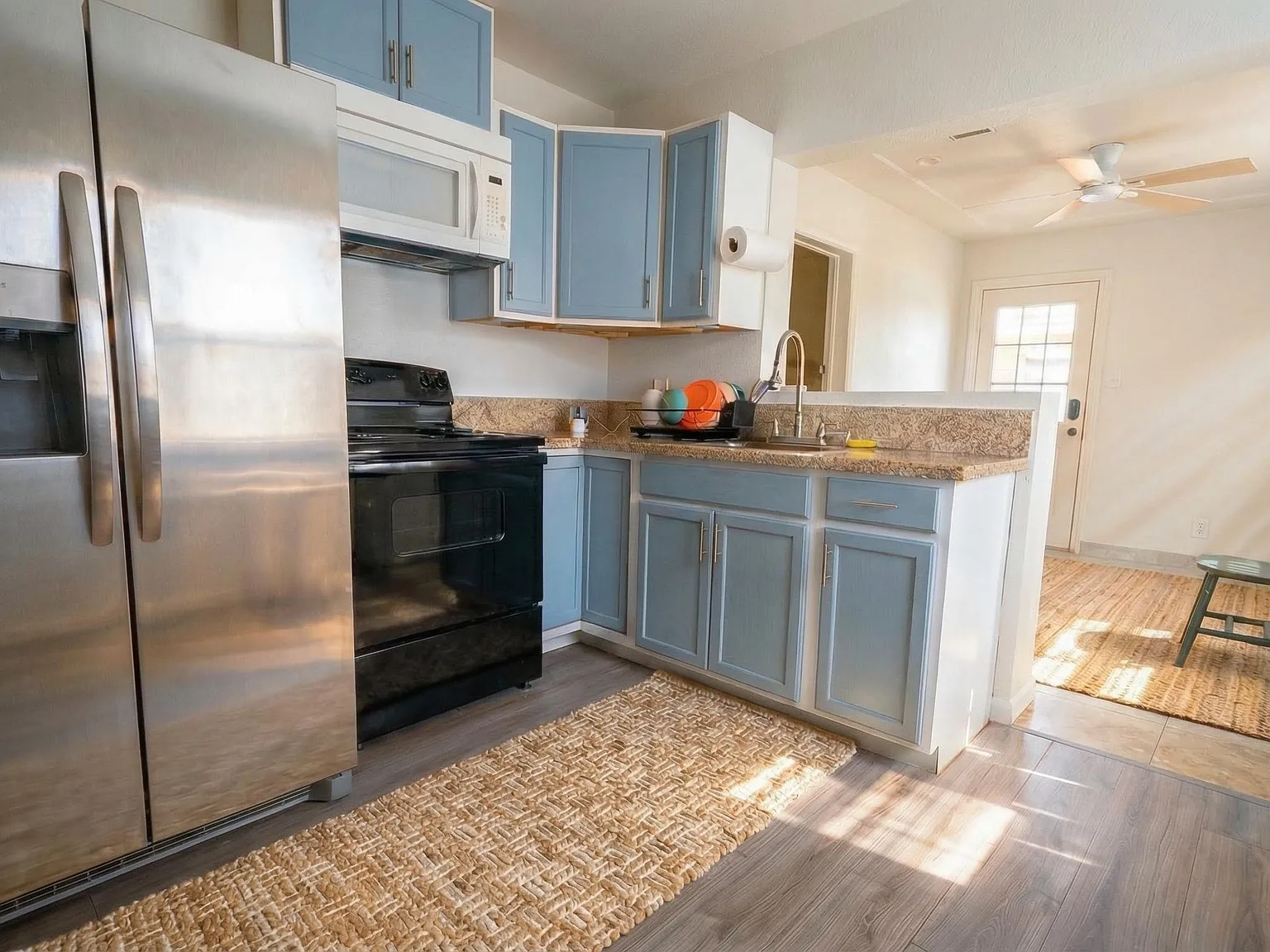 4 bed, 2.0 bath, 1465 sqft, $1,148 — Photo 4