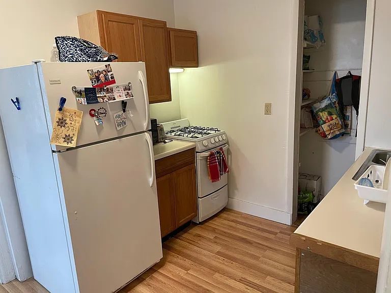 142 S Aurora St #2 — Photo 9