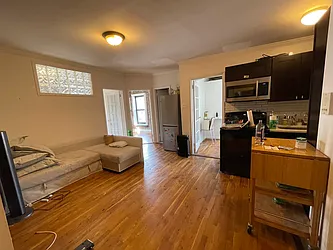 Rented by Best Apartments North Inc