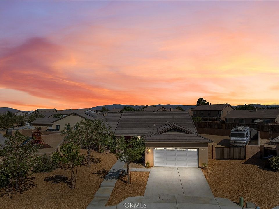1st image of 13423 Warren Pl