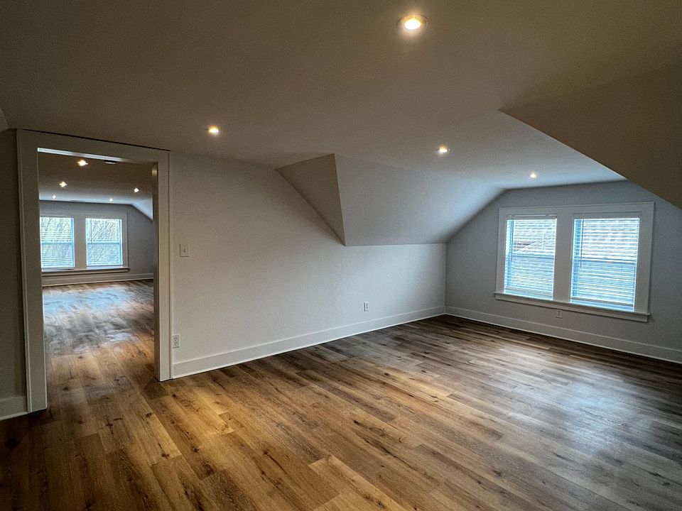 1st image of 2835 Avondale Ave #3