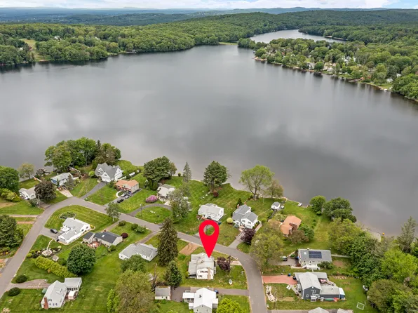 22 Keeney Drive, Bolton, CT 06043