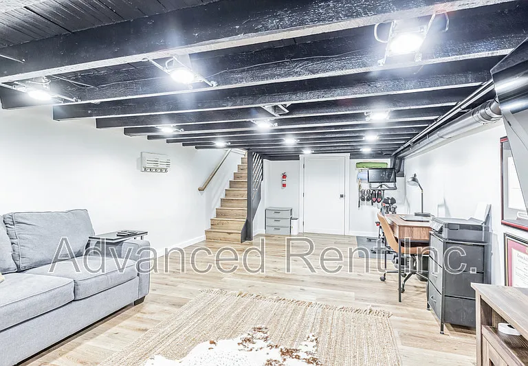 3603 Hudson St — Photo 18