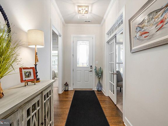 4th image of 39055 Crows Nest Ln