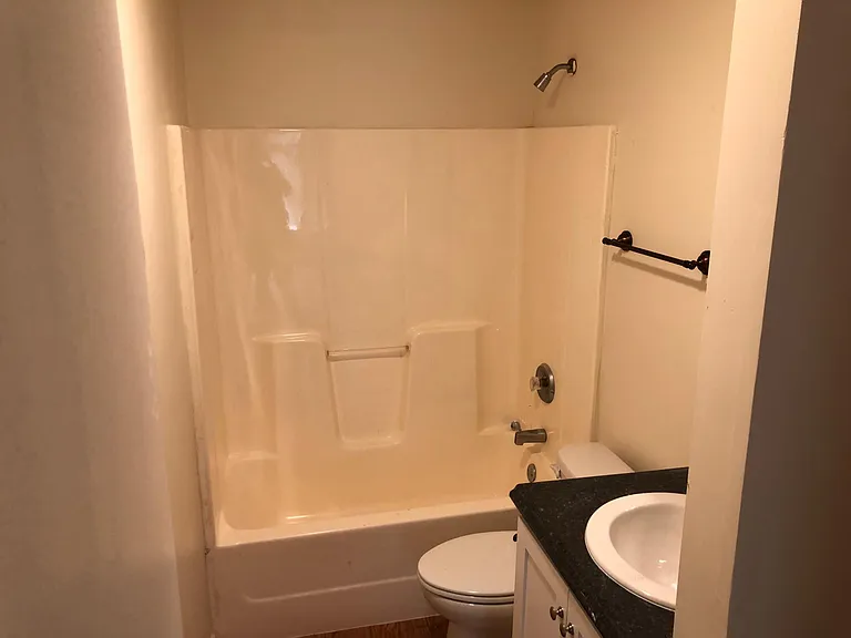 715 Sheridan Ave — Photo 14