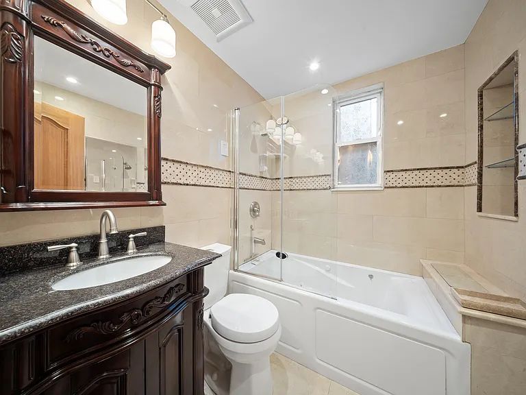 419 Hancock St #1 — Photo 20