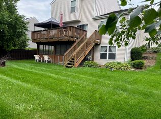 1902 Prairie Path Ln, Carpentersville, IL 60110