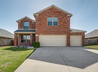 67 N Highland Dr, Sanger, TX 76266