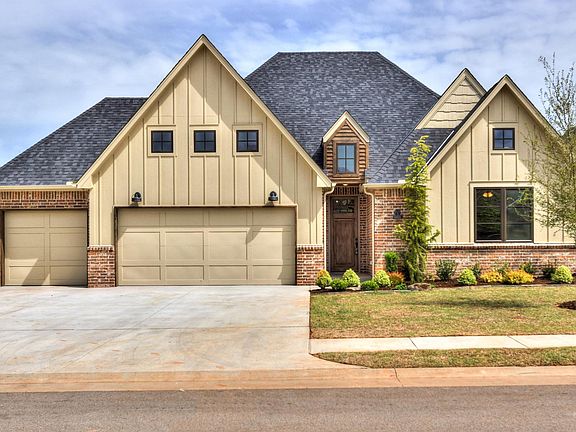 2509 Merlot Court - Exterior
