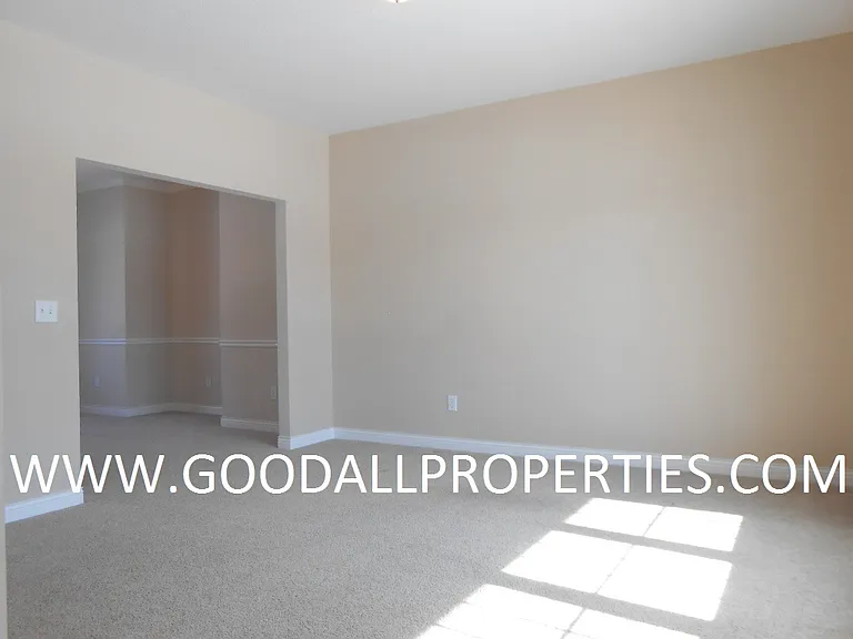 14405 Clearview Ln — Photo 4