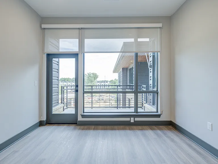 Floor to Ceiling Windows