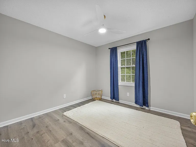 429 Crows Nest Ln — Photo 24