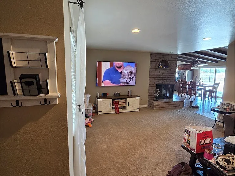 3697 Sierra Ave — Photo 8