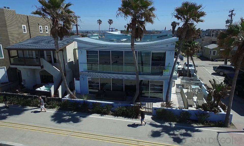1st image of 3275 Ocean Front Walk APT 03