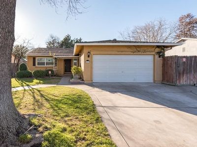 4425 Bollenbacher Ave, Sacramento, CA, 95838
