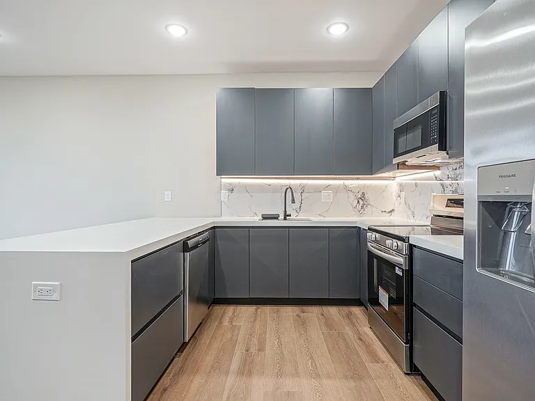 4432 Wingate St #205 — Photo 5