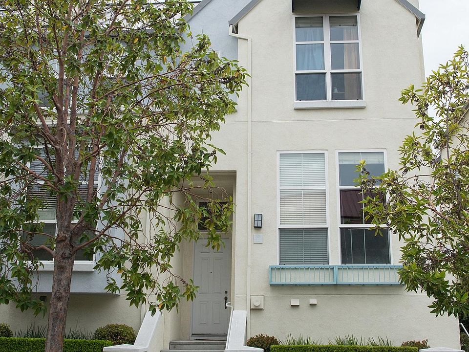 1st image of 205 Town Green Ln